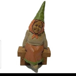 Tom Clark Gnome - Elizabeth
